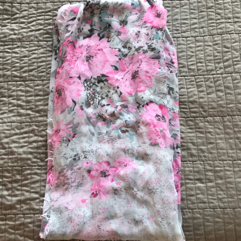 Scarf - Picture 2 of 2